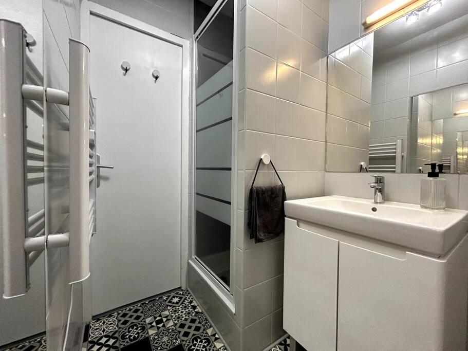 Logement Neuf - Proximite Centre Bourges Bagian luar foto